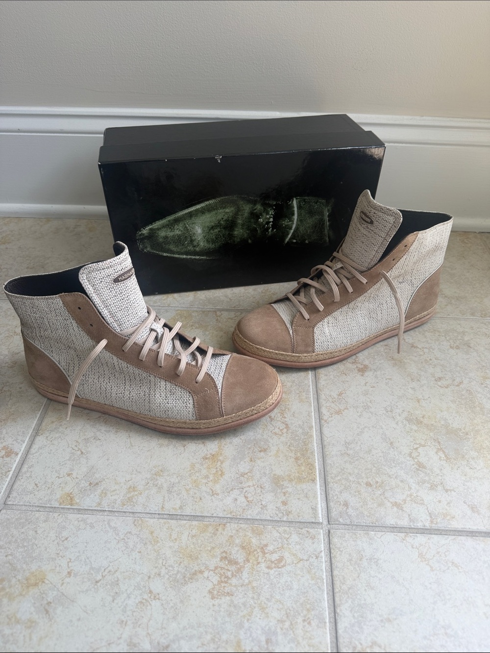 Magnanni High-Top Sneakers